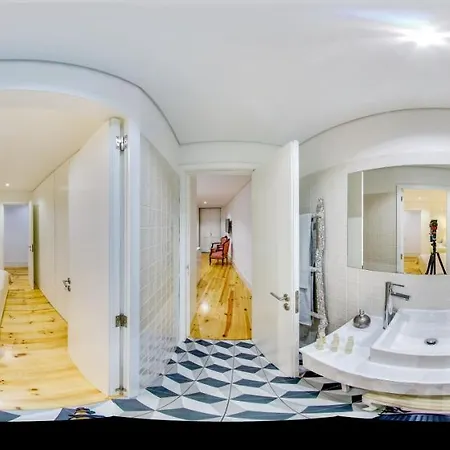 Vintage Apartment